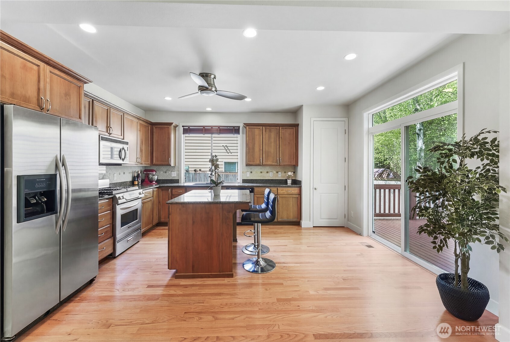 17681 NE 121st Court , Redmond, WA 98052