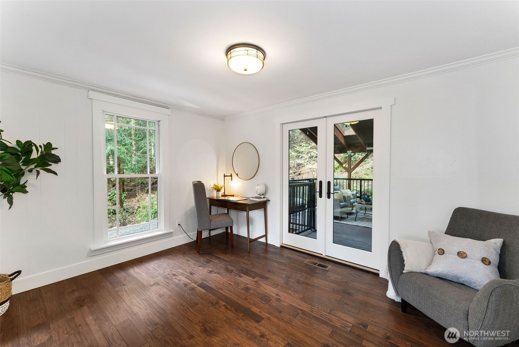 8205 NE Blakely Court W, Bainbridge Island, WA 98110