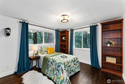 8205 NE Blakely Court W, Bainbridge Island, WA 98110 - Photo 22