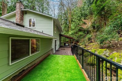 8205 NE Blakely Court W, Bainbridge Island, WA 98110 - Photo 28
