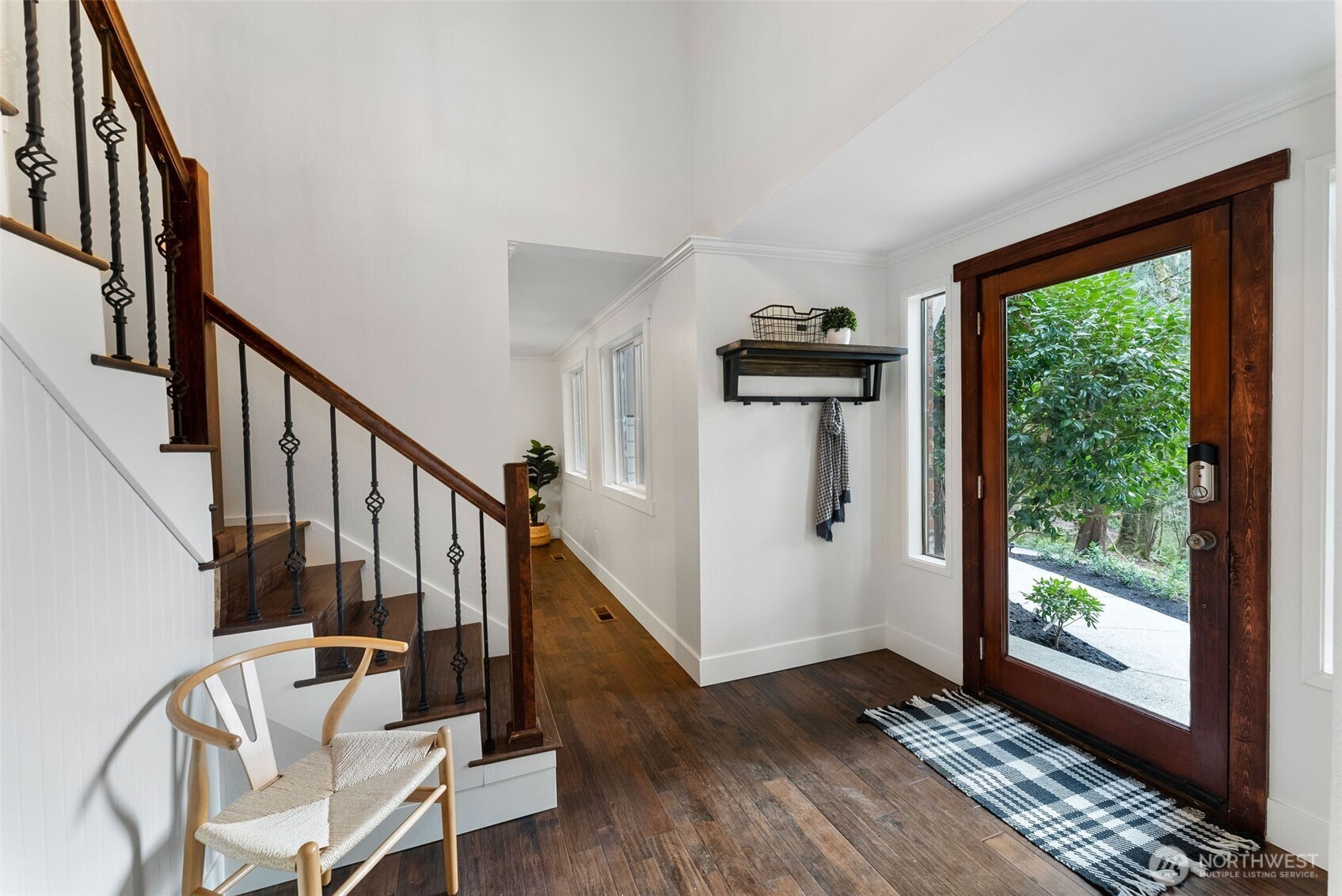 8205 NE Blakely Court W, Bainbridge Island, WA 98110