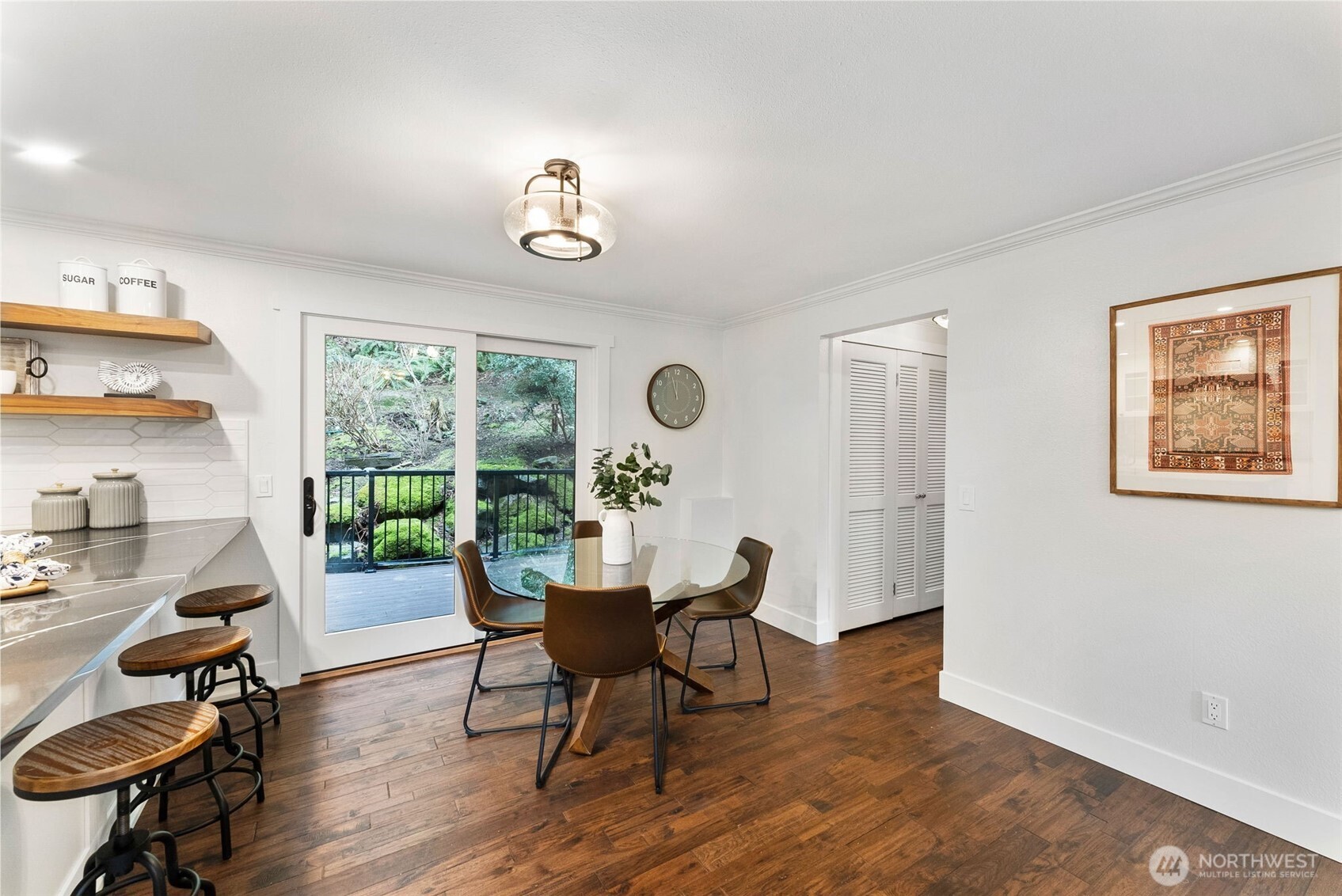 8205 NE Blakely Court W, Bainbridge Island, WA 98110