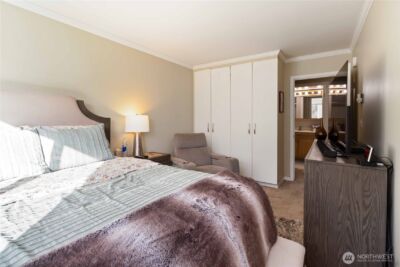 2500 81st Ave SE #319, Mercer Island, WA 98040 - Photo 14