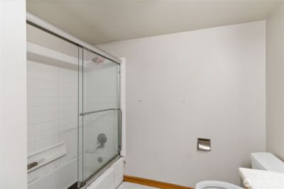 2500 81st Ave SE #319, Mercer Island, WA 98040 - Photo 17