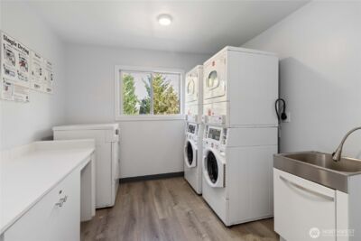 2500 81st Ave SE #319, Mercer Island, WA 98040 - Photo 19