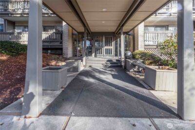 2500 81st Ave SE #319, Mercer Island, WA 98040 - Photo 21