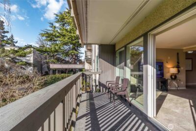 2500 81st Ave SE #319, Mercer Island, WA 98040 - Photo 23