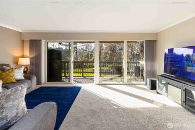 2500 81st Ave SE #319, Mercer Island, WA 98040 - Photo 6