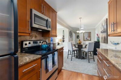 2500 81st Ave SE #319, Mercer Island, WA 98040 - Photo 8