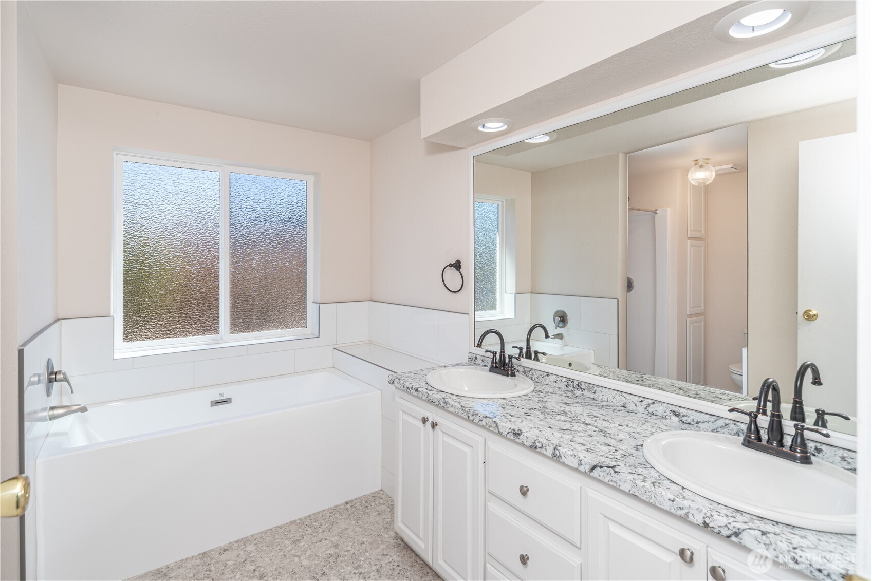 2289 Towne Point Avenue , Port Townsend, WA 98368