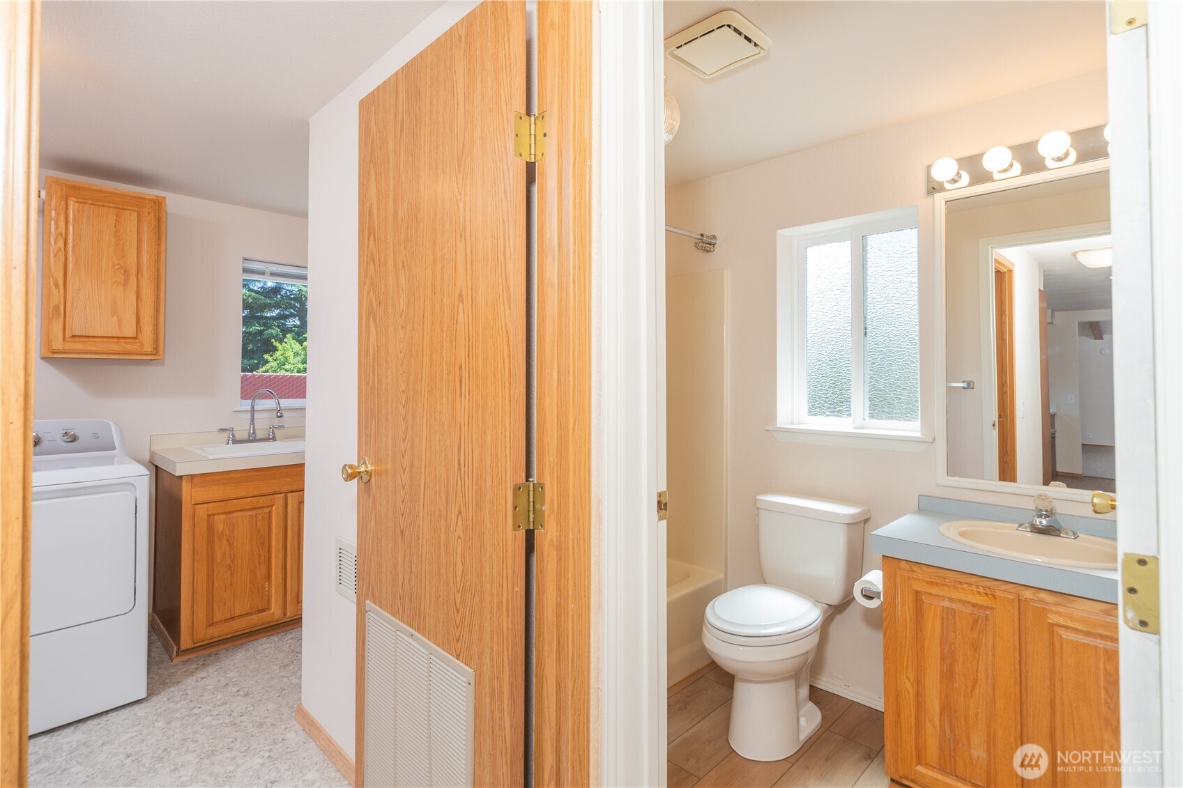 2289 Towne Point Avenue , Port Townsend, WA 98368