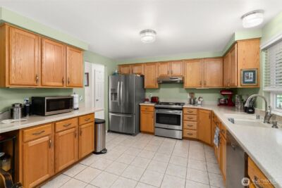 1601 Clearbrook Drive SE, Lacey, WA 98503 - Photo 9