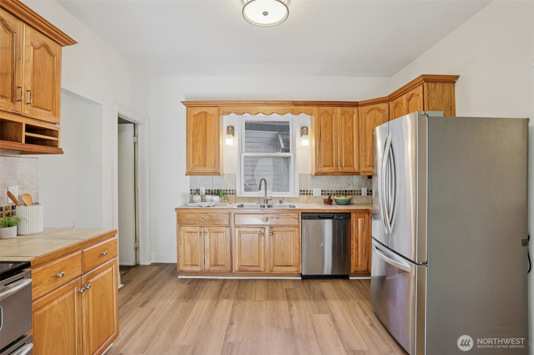 1211 S J Street , Tacoma, WA 98405