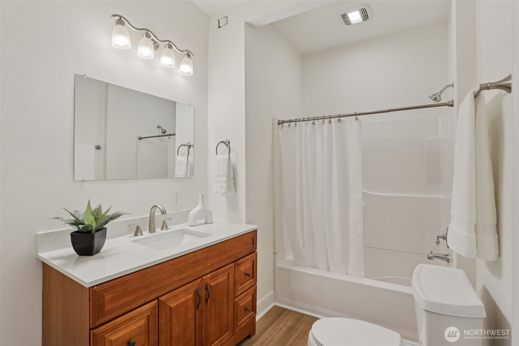 1211 S J Street , Tacoma, WA 98405