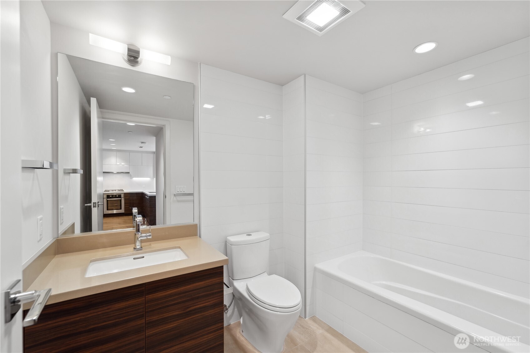 588 Bell Street #2902S, Seattle, WA 98121