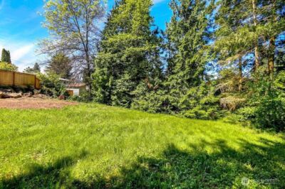 15712 Greenwood Avenue N, Shoreline, WA 98133 - Photo 8