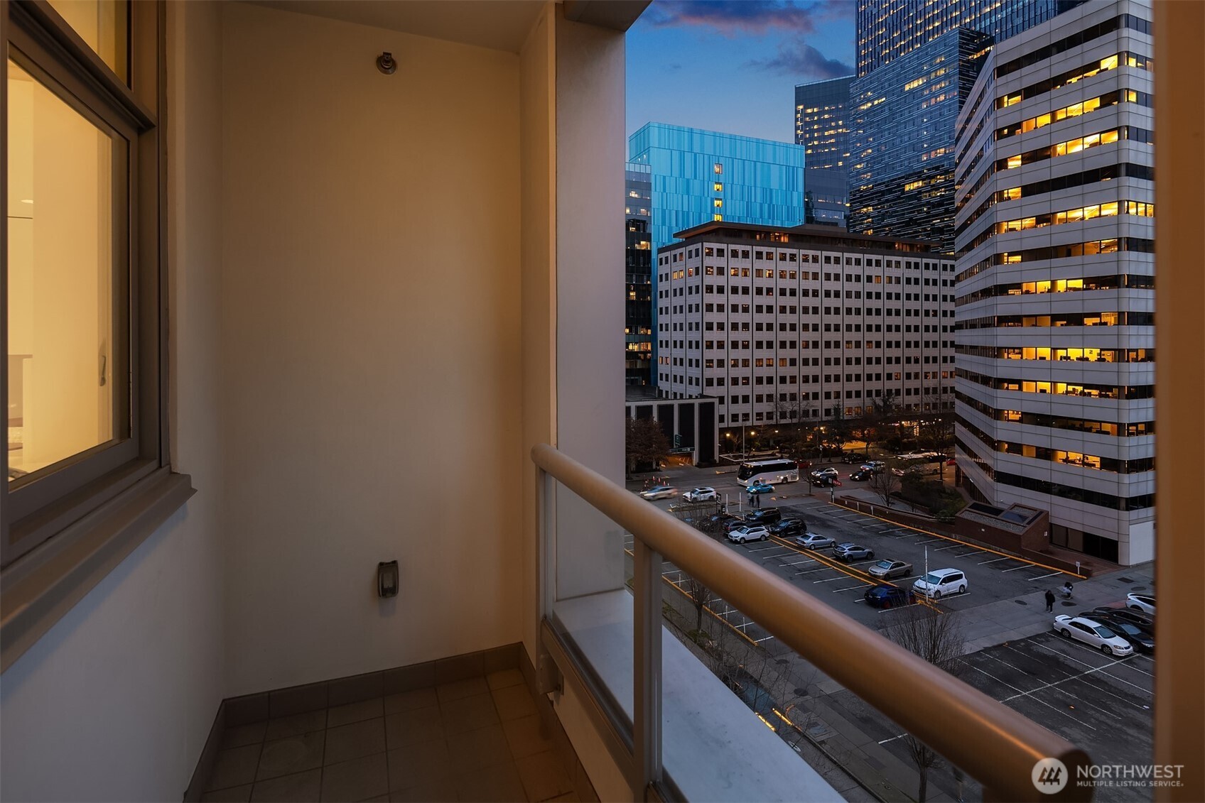 588 Bell Street #710S, Seattle, WA 98121