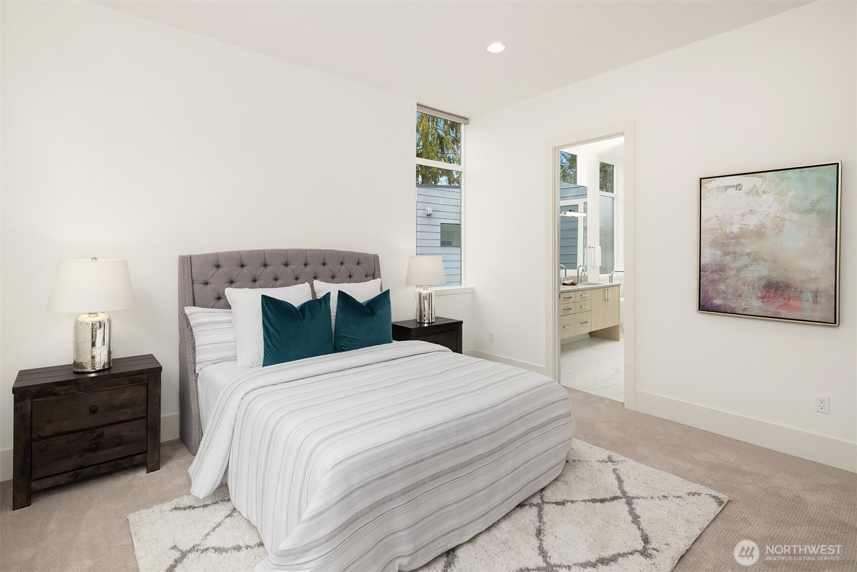 369 3rd Place NW, Issaquah, WA 98027