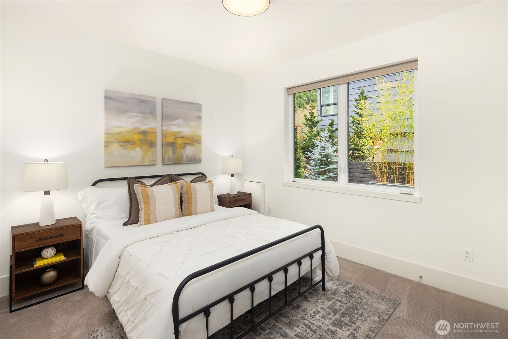 369 3rd Place NW, Issaquah, WA 98027