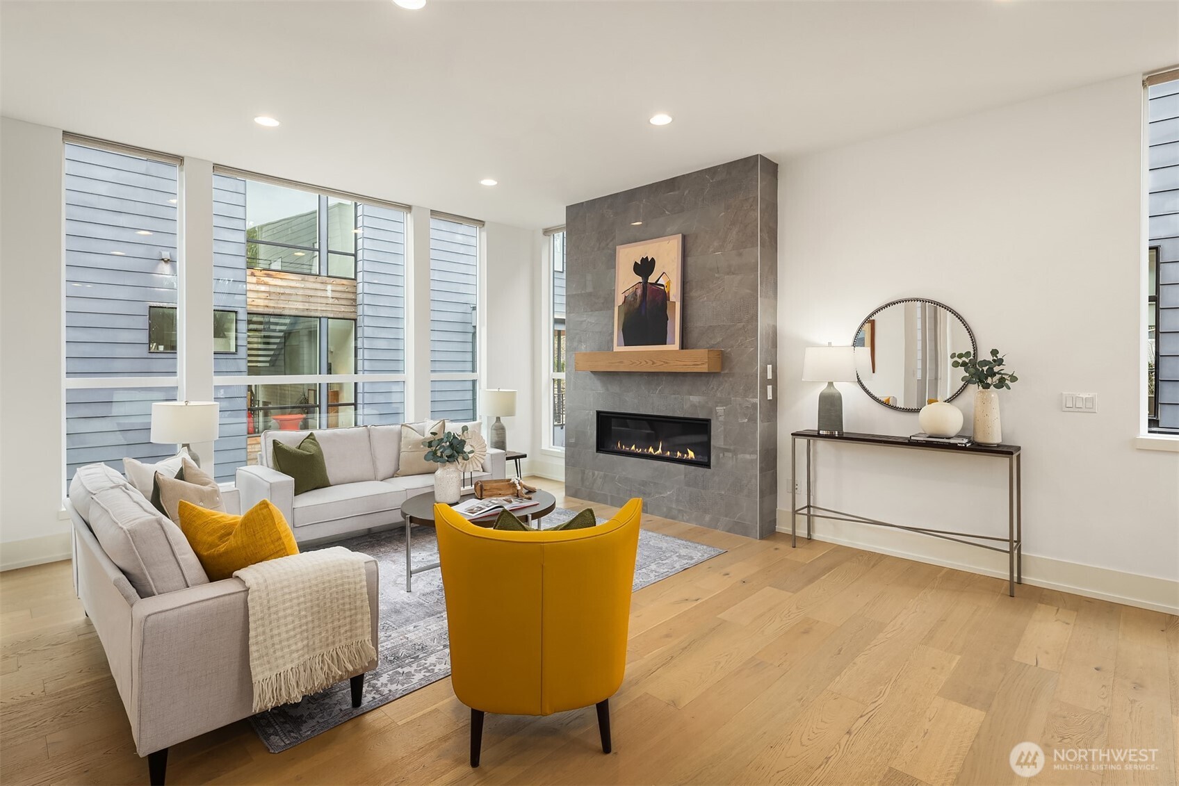 369 3rd Place NW, Issaquah, WA 98027