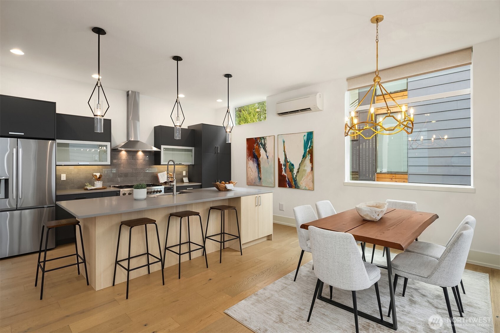 369 3rd Place NW, Issaquah, WA 98027