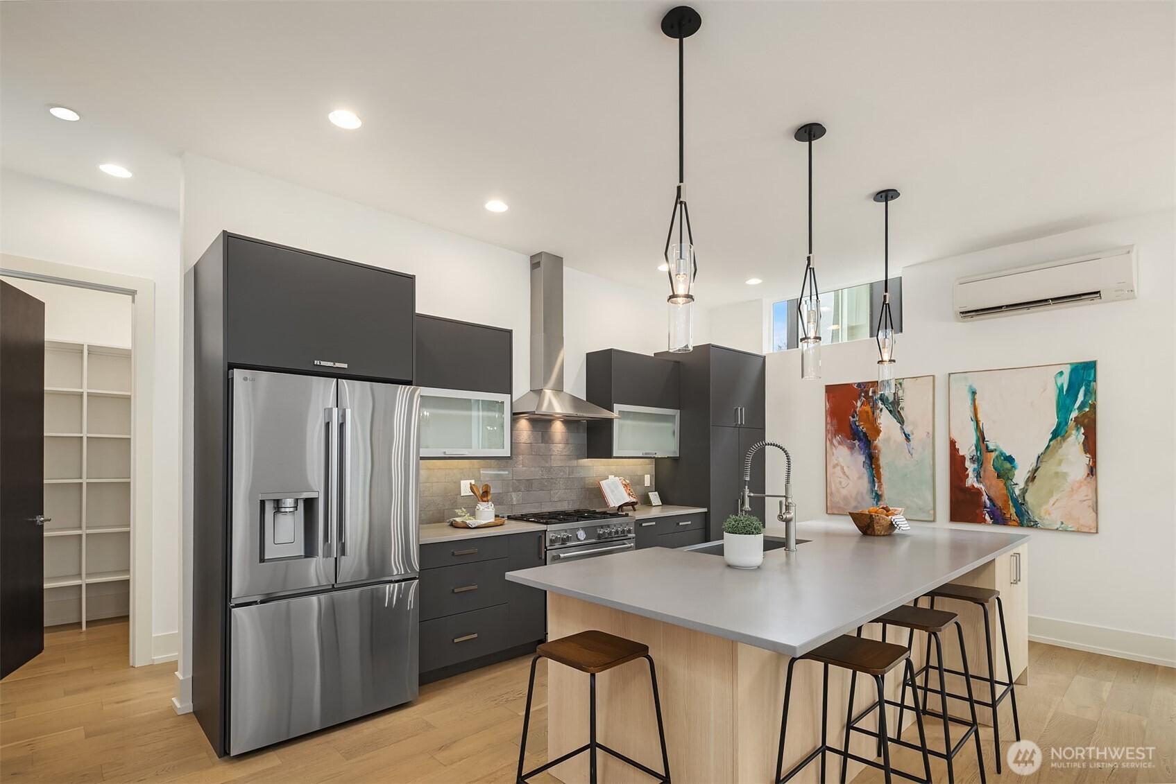 369 3rd Place NW, Issaquah, WA 98027