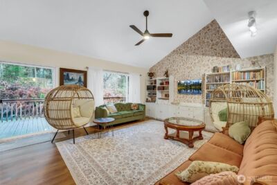 11807 Dogwood Place , Anderson Island, WA 98303