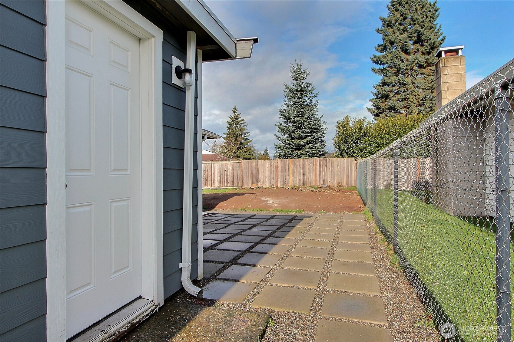 511 S 92nd St , Tacoma, WA 98444-6149