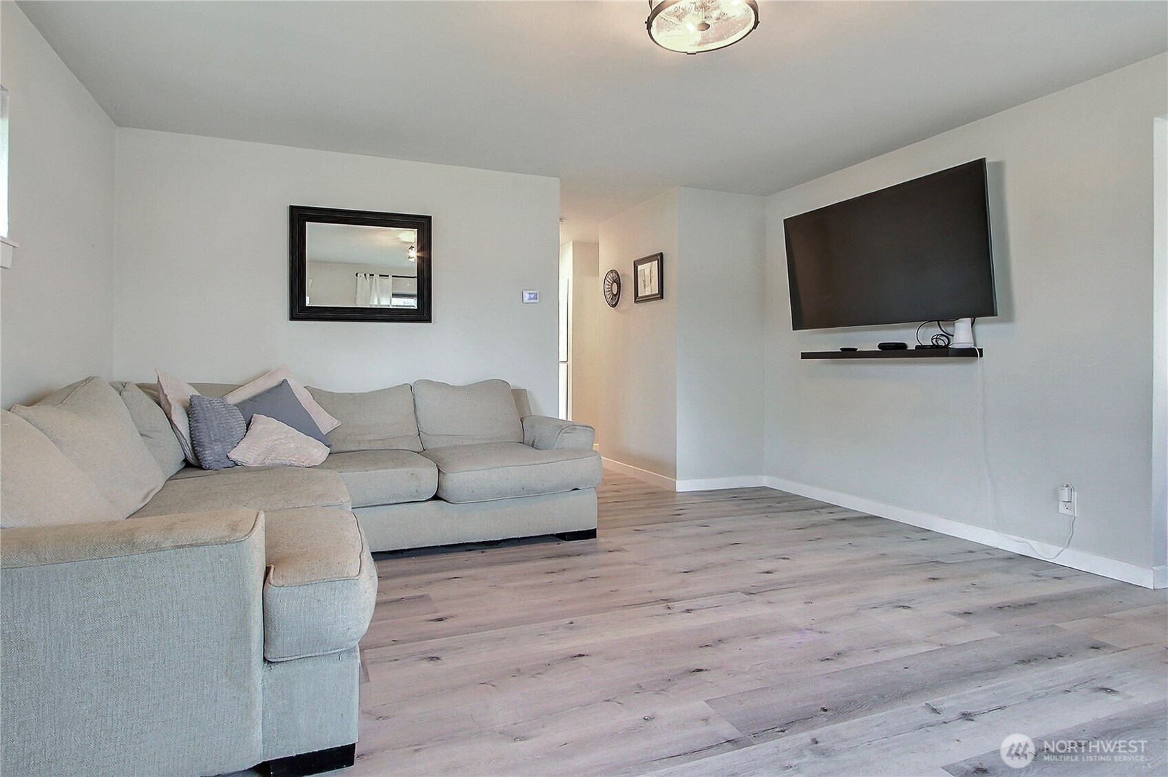 511 S 92nd St , Tacoma, WA 98444-6149