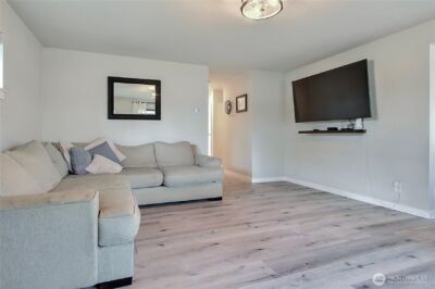 511 S 92nd St , Tacoma, WA 98444-6149 - Photo 3