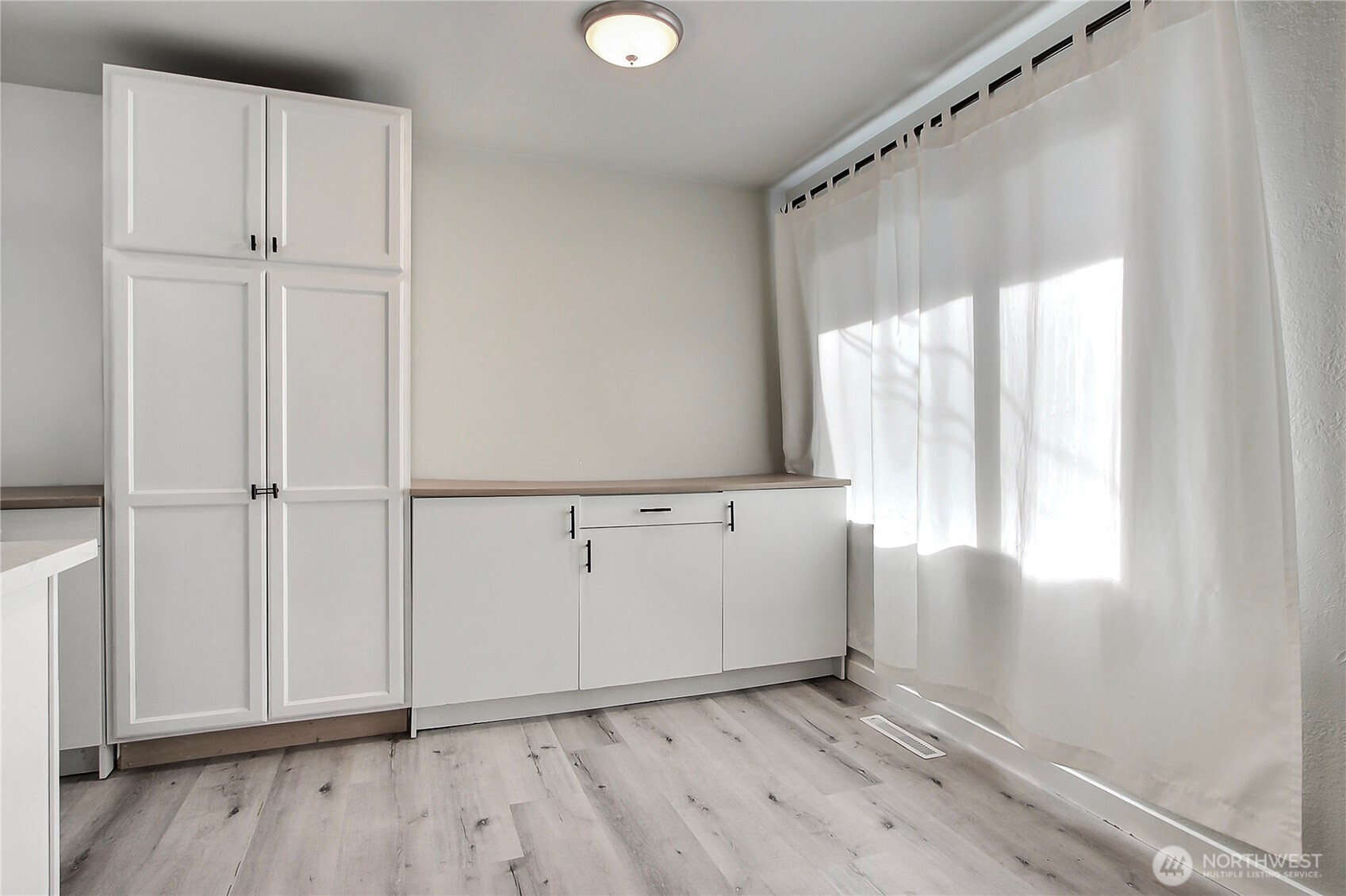 511 S 92nd St , Tacoma, WA 98444-6149