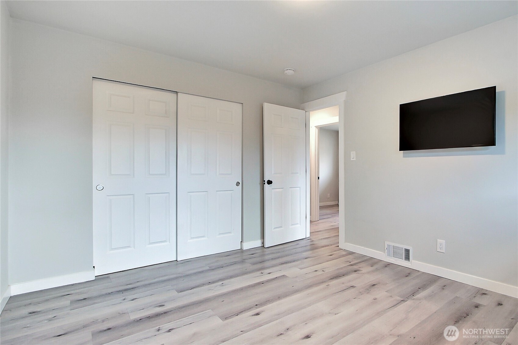 511 S 92nd St , Tacoma, WA 98444-6149