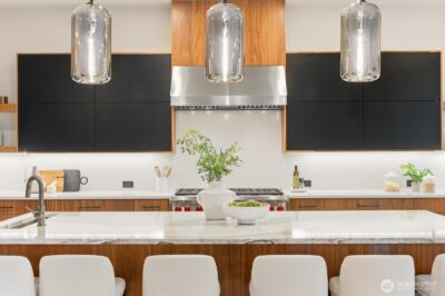 1717 99th Avenue NE, Bellevue, WA 98004-2614 - Photo 13