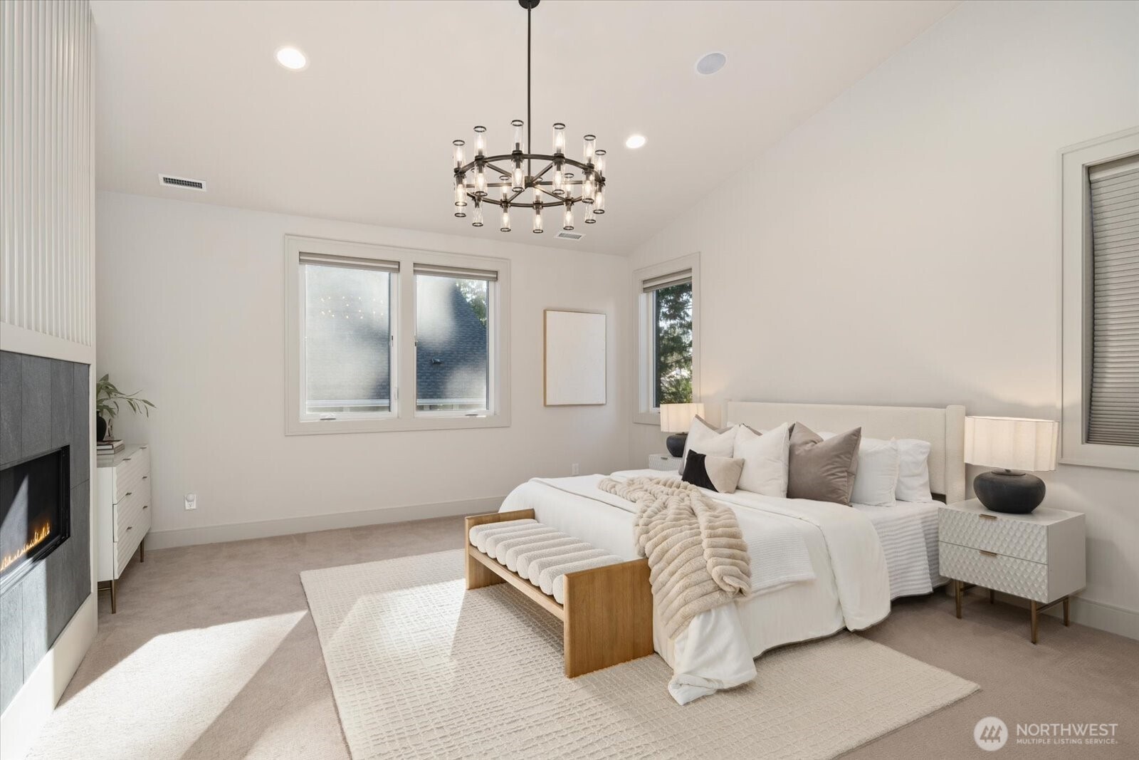 1717 99th Avenue NE, Bellevue, WA 98004-2614