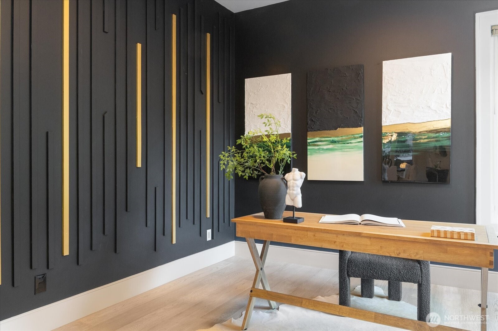 1717 99th Avenue NE, Bellevue, WA 98004-2614