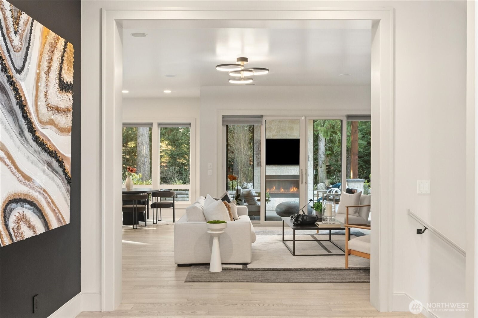 1717 99th Avenue NE, Bellevue, WA 98004-2614