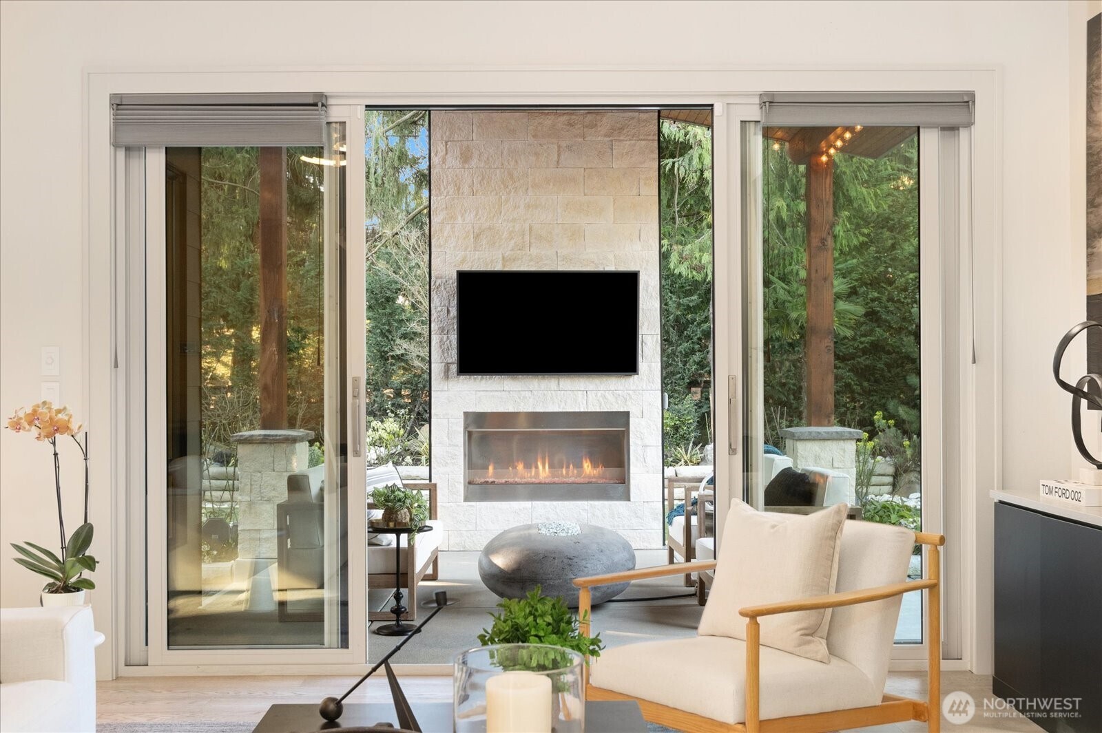 1717 99th Avenue NE, Bellevue, WA 98004-2614