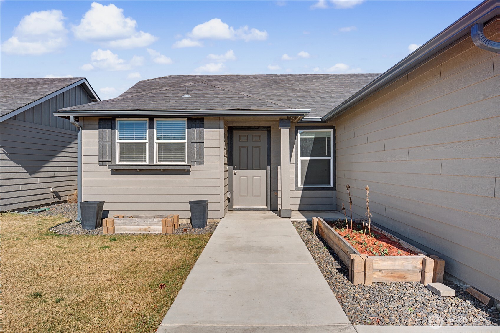1118 W Sequoia Road , Moses Lake, WA 98837