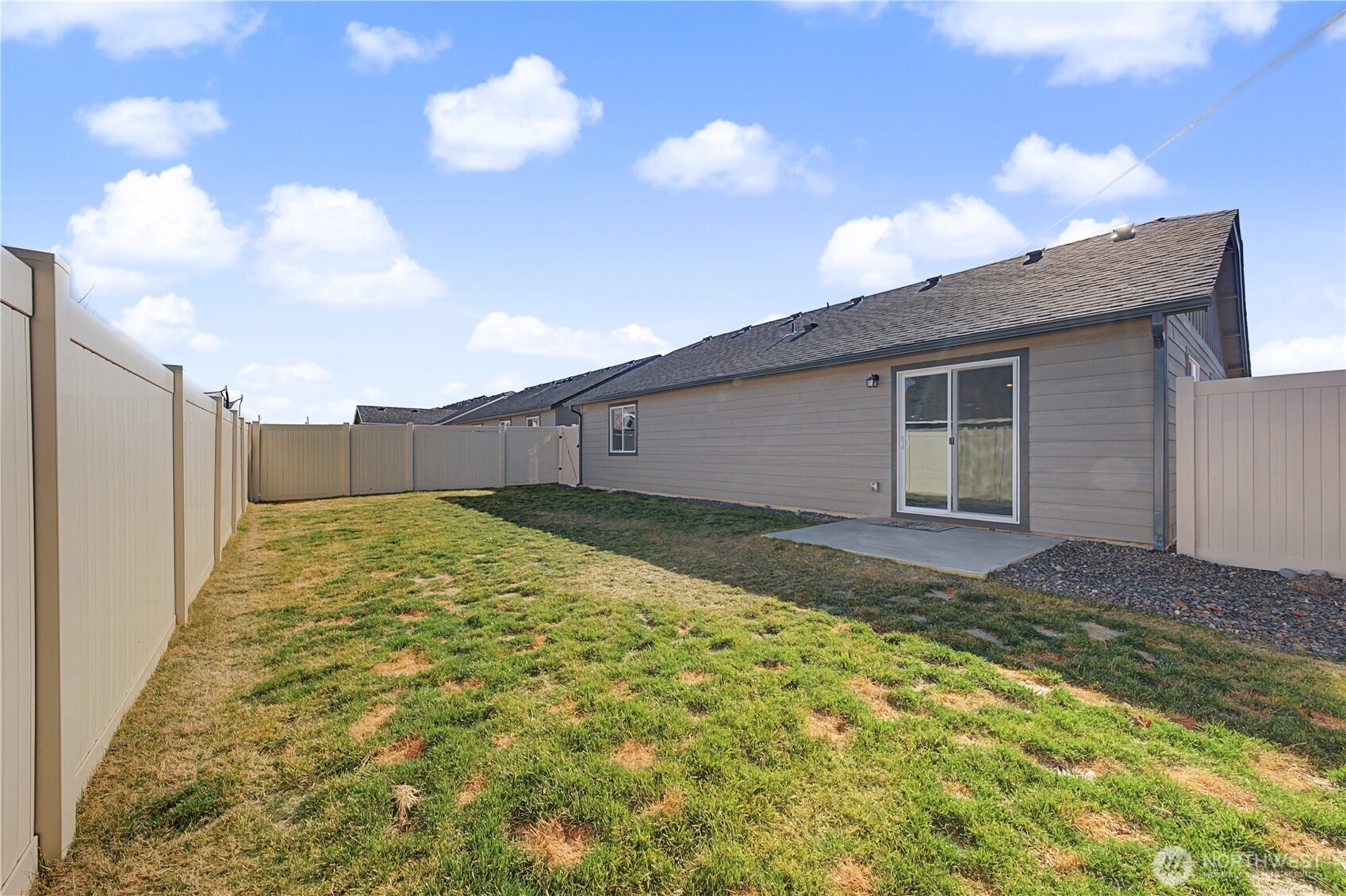 1118 W Sequoia Road , Moses Lake, WA 98837