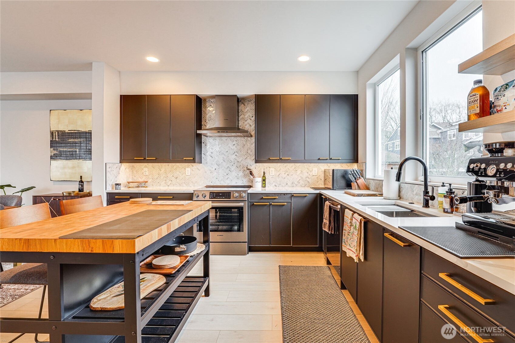 2014 E Pine Street #B, Seattle, WA 98122