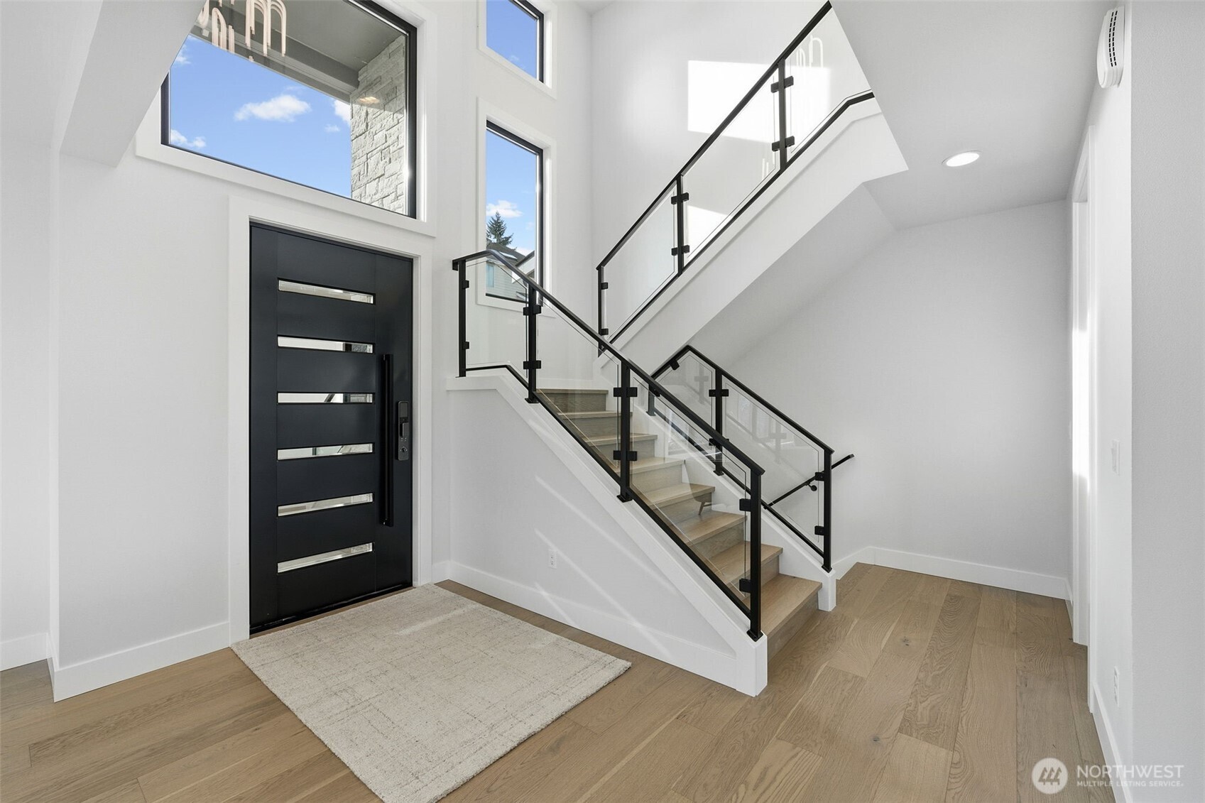 16068 SE 44TH Court , Bellevue, WA 98006