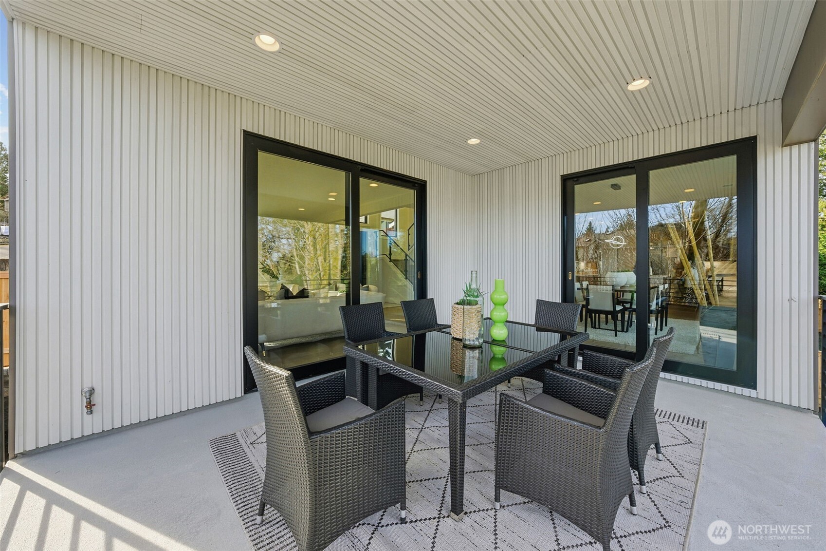 16068 SE 44TH Court , Bellevue, WA 98006