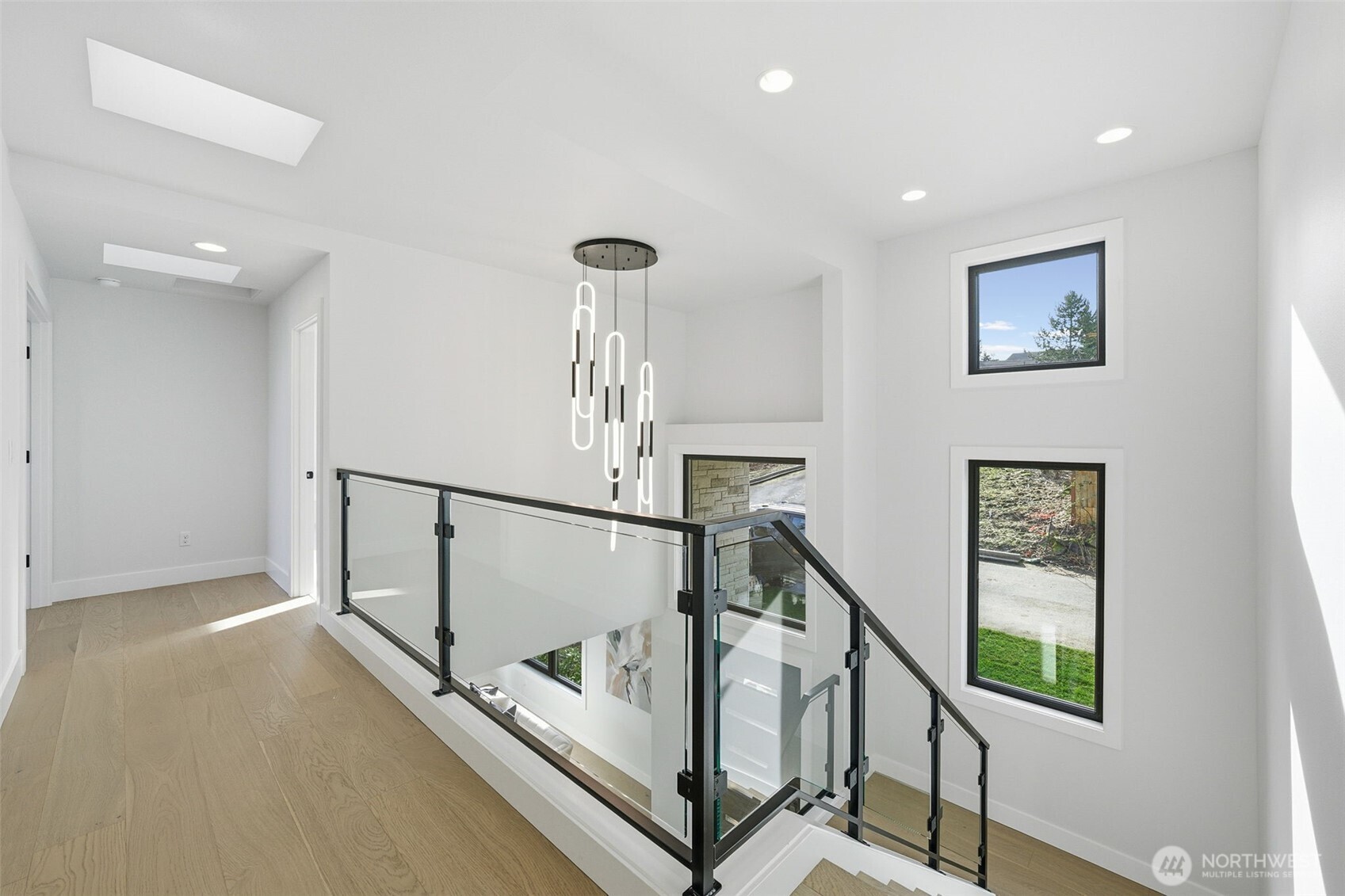 16068 SE 44TH Court , Bellevue, WA 98006