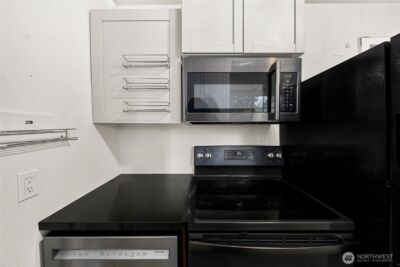 12027 10th Avenue S, Seattle, WA 98168 - Photo 13