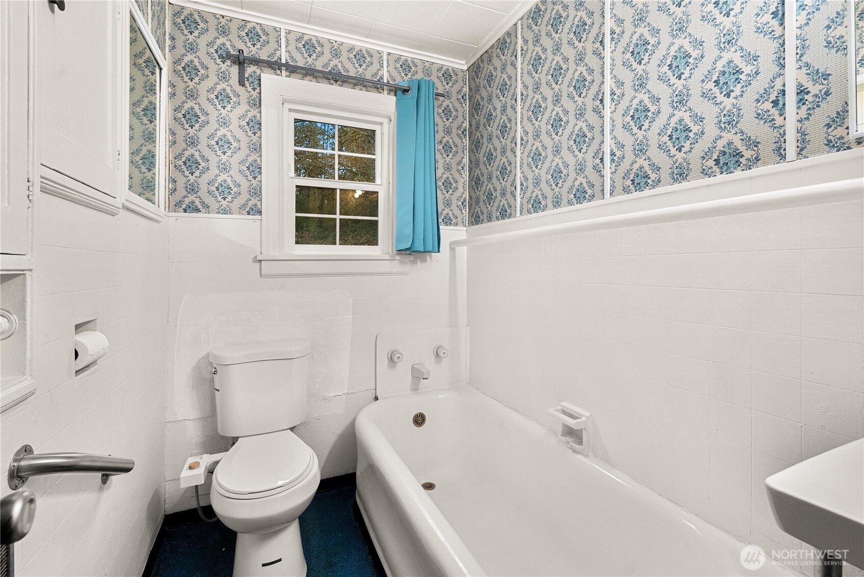 12027 10th Avenue S, Seattle, WA 98168