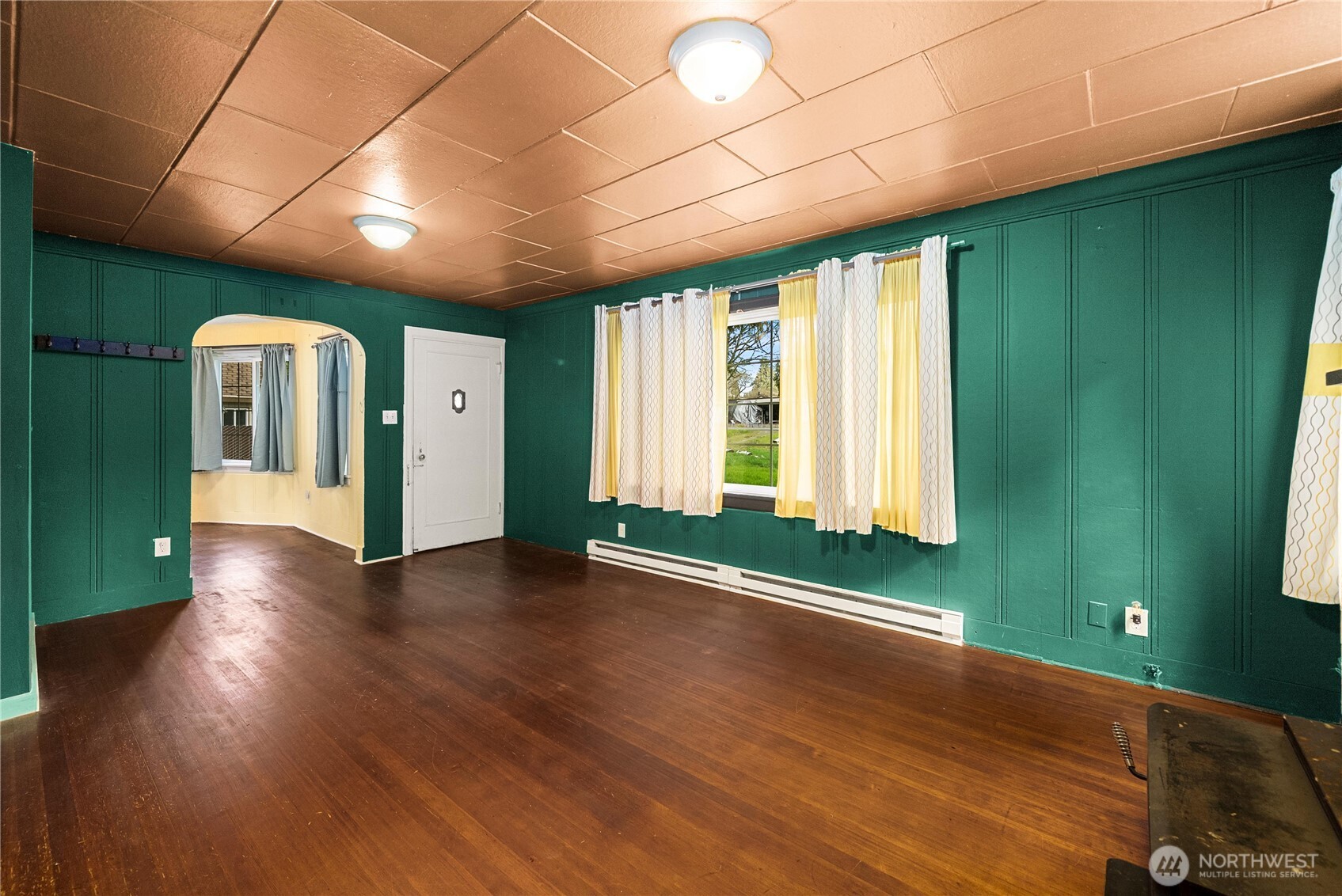 12027 10th Avenue S, Seattle, WA 98168