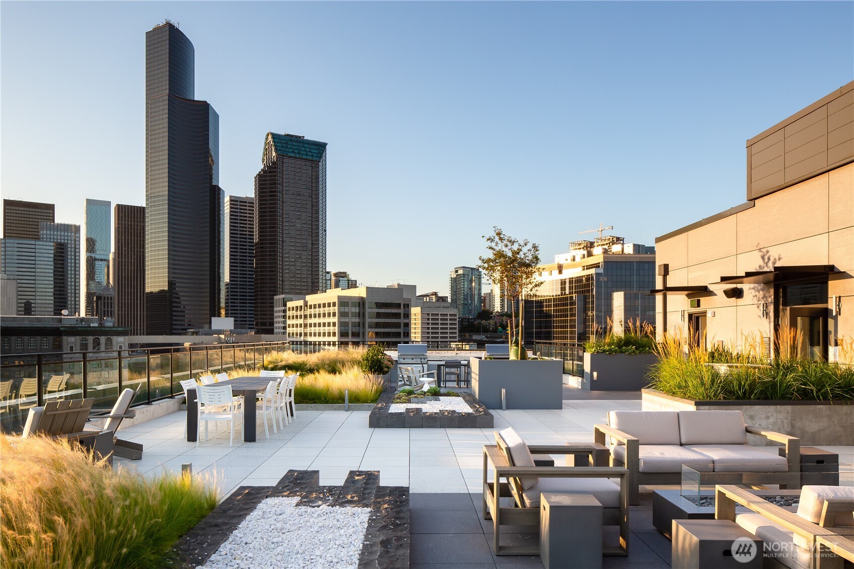 450 S Main St #806, Seattle, WA 98104