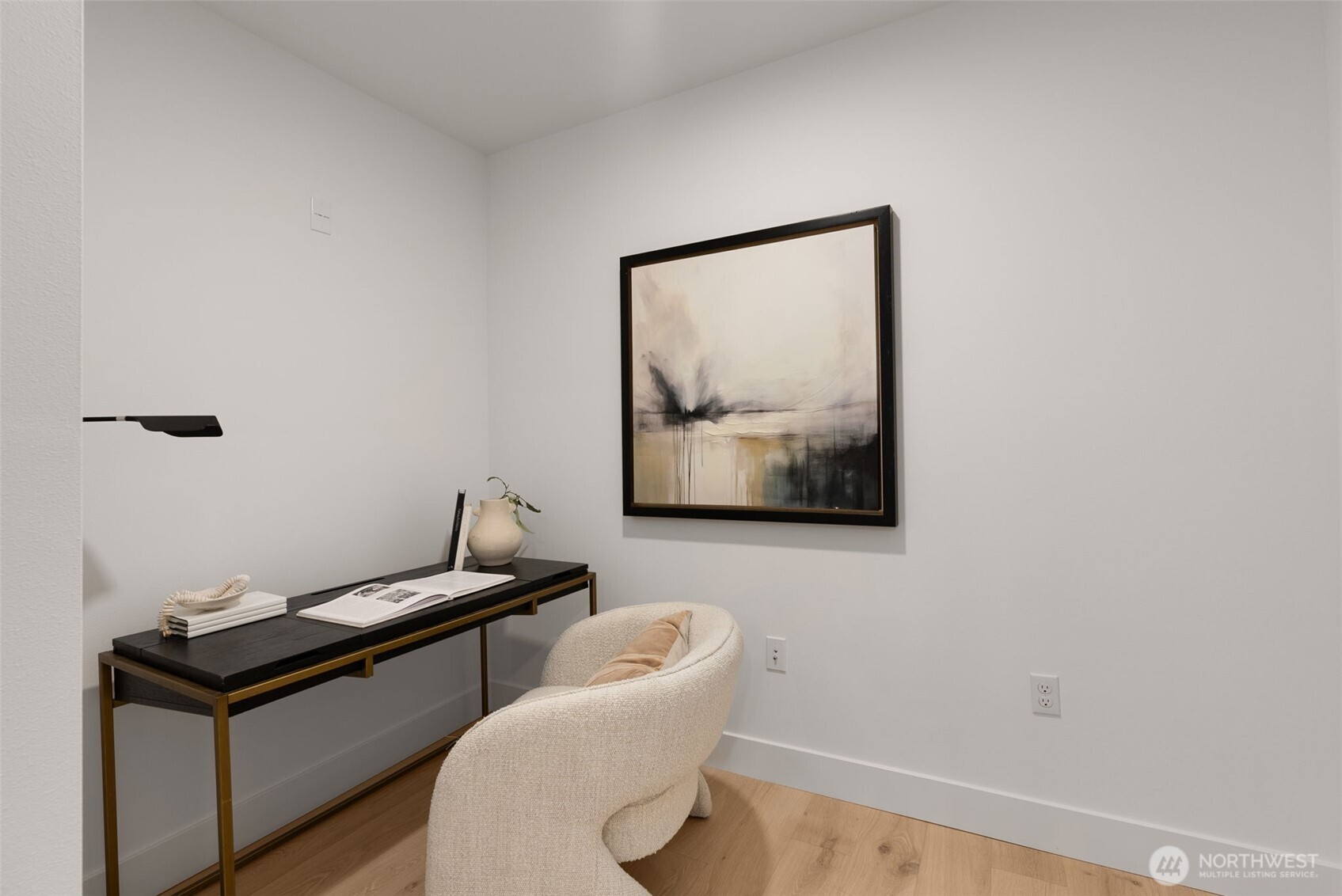 238 4th Avenue #200, Kirkland, WA 98033