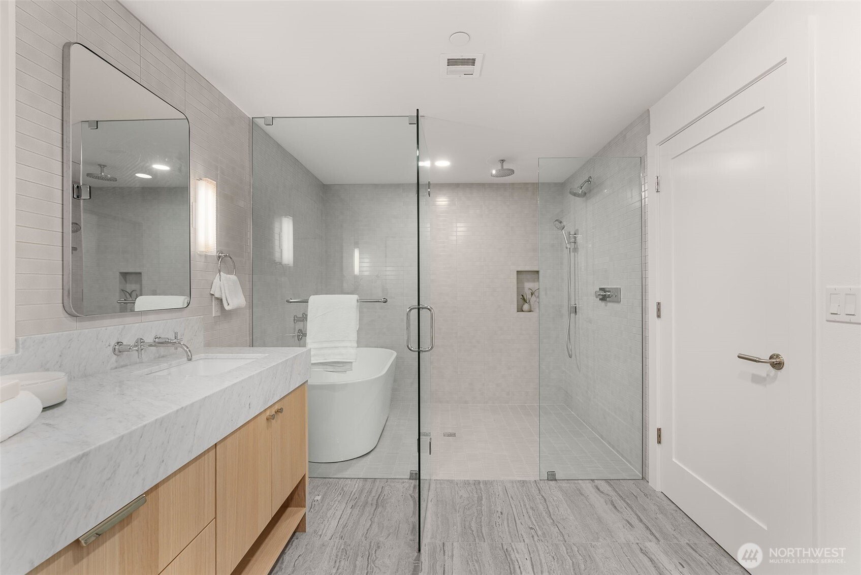 238 4th Avenue #200, Kirkland, WA 98033