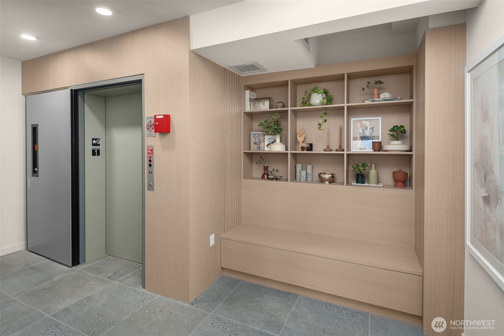 238 4th Avenue #200, Kirkland, WA 98033